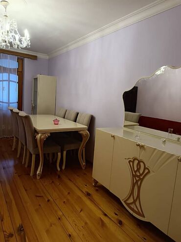 Uzunmüddətli kirayə mənzillər: Sabunçu rayonu,Razin qəsəbəsi,74 nomrəli məktəbin yanında, 5 — 3