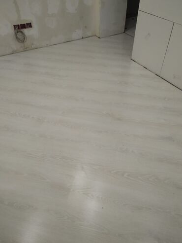 Digər ixtisaslar: Her cur laminat ve parketin vurulmasi gozel ve selqeli is goruruk — 8