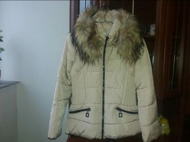 layka kurtka: Женская куртка Yves Saint Laurent, XL (EU 42), цвет - Серебристый