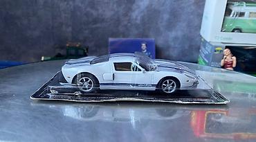 fort salon: Коллекционная модель FORD GT40 White with blue strip 1966 — 8