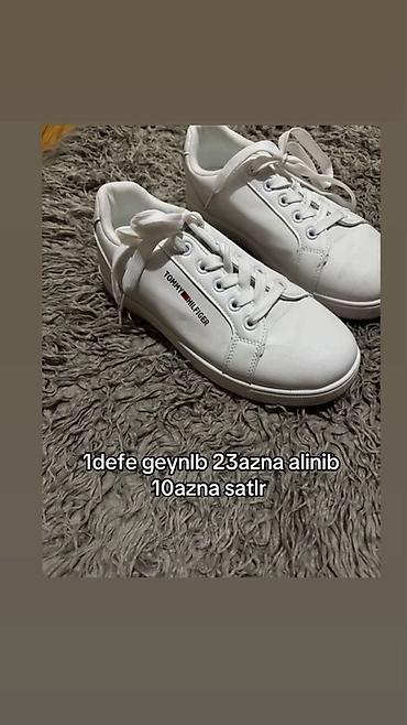 Кроссовки и спортивная обувь: Tommy Hilfiger ağ rəngli klassik idman ayaqqabısı - Üst material — 1