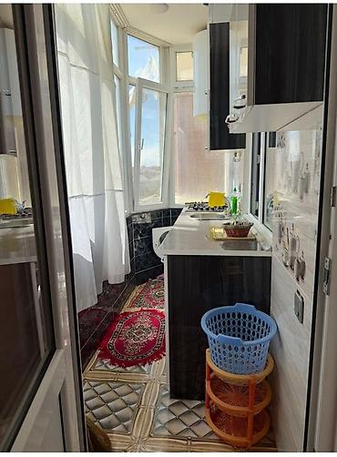 Uzunmüddətli kirayə mənzillər: Kiraye ev _masazir qurtuluşda 6/5 mertebesinde 2 otaqli ev 350 azn — 7