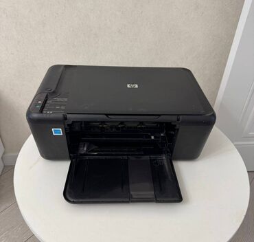 Printerlər: Çox yaxşı vəziyyətdədir. Əlavə 2 printer də var. Hər üçünü ucuz