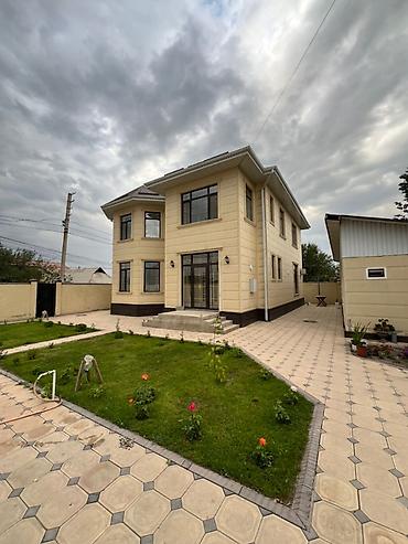 Продажа коттеджей и домов: СРОЧНО ПРОДАЕТСЯ 🚨 🏡 Объект: Двухэтажный дом 📍 Локация: ж/м Ак-Орго 📏 — 1