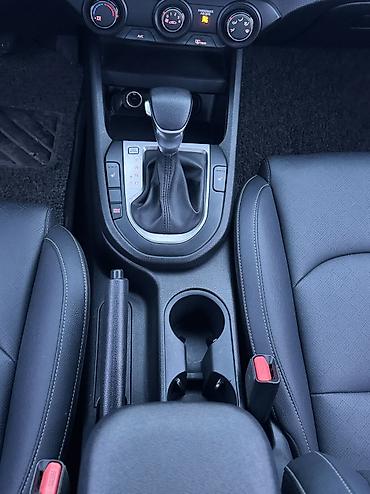 Kia: Kia K3: 2019 г., 1.6 л, Вариатор, Бензин, Седан — 11