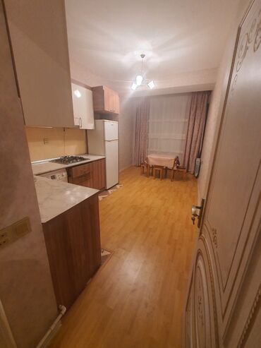 Uzunmüddətli kirayə mənzillər: H.Əliyev prospektində Rəssamlıq Akademiyasının yanında 8 mərtəbəli — 2