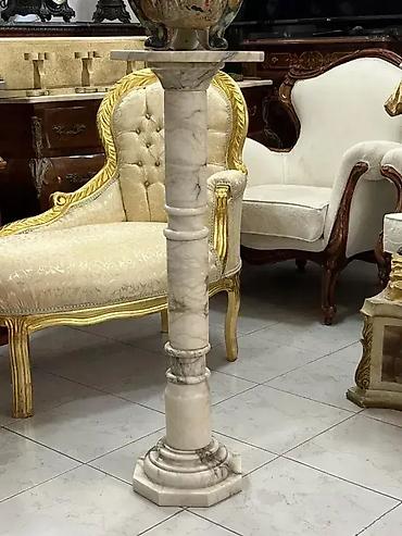 forma ideale komodice: Postament (mermer) postament u odlicnom stanju visina 94.5 cm 25 x 25 — 5