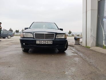 kredit masin mersedes: Mercedes-Benz C 180: 1.8 l | 1996 il Sedan