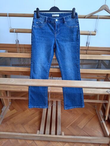 Ostale pantalone: POVOLJNO, SUPER MODERNE kapri farmerke C&A od elastičnog džinsa — 6