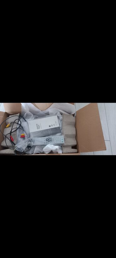 Digər mətbəx aksesuarları: Mətbəx alətləri dəsti – stendli - Material: paslanmayan polad - Dəst — 7