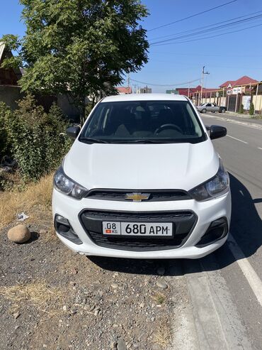 трактор мтз беларус 82 1: Сдаю в аренду: Легковое авто, Под такси