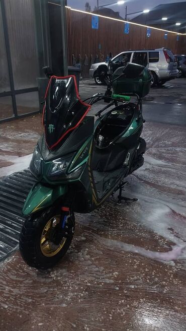 купить двигатель на мотоцикл минск бу: Тип скутера 175 куб. см, Бензин, Б/у