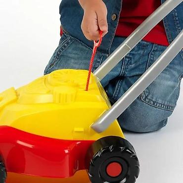 Dečije radionice i alati: Dečija igračka – kosilica za travu Klein - Realističan dizajn u — 5