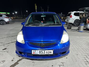 маленькая машина: Honda Fit: 2004 г., 1.5 л, Автомат, Бензин, Хэтчбэк