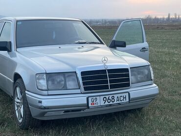 Mercedes-Benz: Mercedes-Benz W124: 1992 г., 2.3 л, Механика, Бензин, Седан