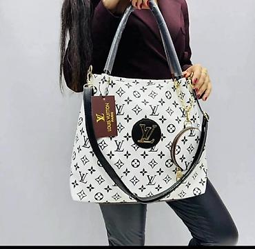 Modni rančevi: 💫Ruksaci i torbe – modni brend dizajn
sve po 3600 din — 19