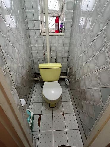 Продажа домов: Полдома, 75 м², 3 комнаты, Собственник, Старый ремонт at lalafo.kg — 10 Продажа домов: Полдома, 75 м², 3 комнаты, Собственник, Старый ремонт — 10