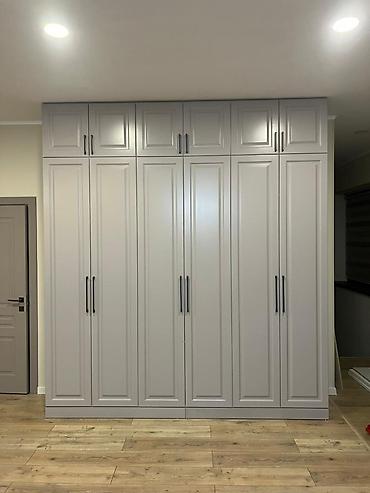 silver kitchen: Кухни на заказ - Индивидуальные проекты под размер помещения — 7