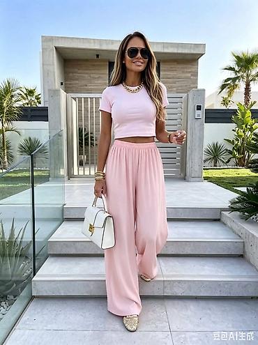 aksa: Lagane letnje pantalone od viskoze
Cena: 2.800 dinara ✨️e — 5