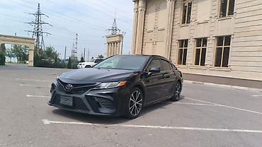 range over: Toyota Camry: 2018 г., 2.5 л, Автомат, Бензин, Седан — 2