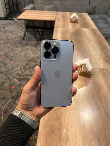 Apple iPhone: IPhone 13 Pro, Б/у, 256 ГБ, Голубой, Защитное стекло, Коробка, 81 %