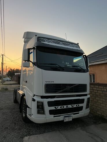 купить диски субару форестер: Тягач, Volvo, 2003 г.