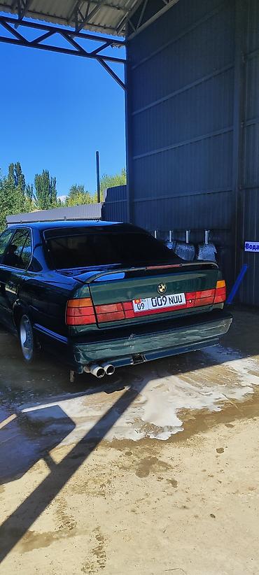 e500 124: BMW 5 series: 1992 г., Седан — 3