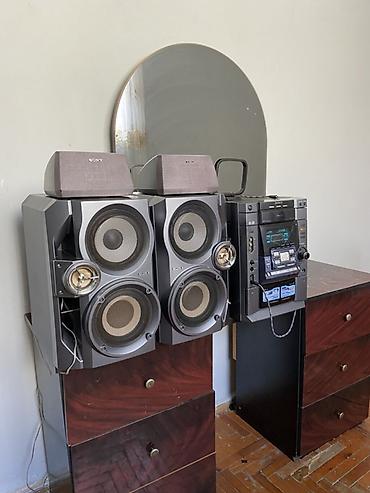 Musiqi mərkəzləri: Sony mhc vx555. Tam əla vəziyyətdədir. Fm radio aux bt var. Kalonkalar — 8