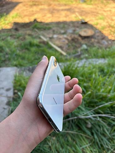 Apple iPhone: IPhone Xs, Б/у, 256 ГБ, Белый, Чехол, 78 % — 6