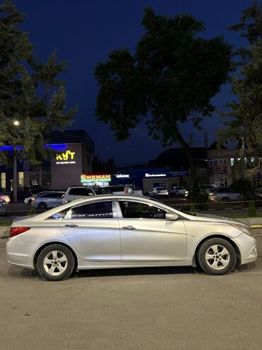 некся сатылат: Hyundai Sonata: 2011 г., 2 л, Автоматтык, Газ, Седан