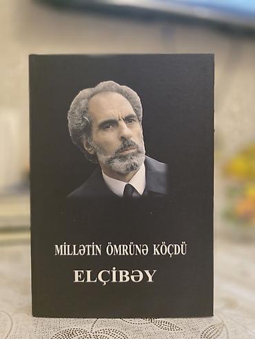 zeng zamani ses yazma: Məhsul: “Millətin ömrünə köçdü – Elçibəy” kitabı Təsvir: - Qara — 1