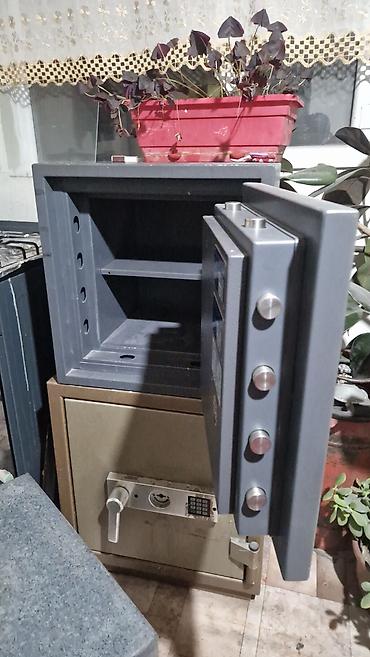 Сейфы для денег и документов: СЕЙФЫ. !!! Огнестойкий взломостойкий, цена: договорная. У нас — 2