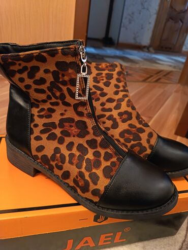 детские тапочки сапожки: Qadın botları – leopard naxışlı, aşağı dabanlı - Brend: JAEL (qutusu