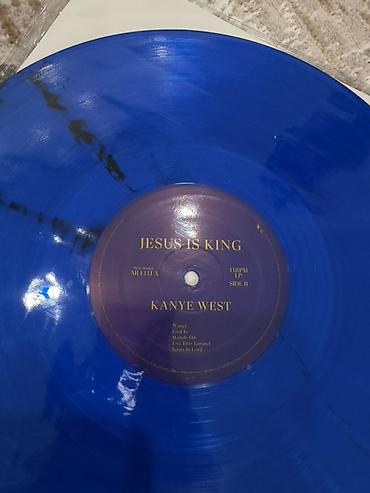 water: Виниловая пластинка Kanye West – “Jesus Is King” — 5