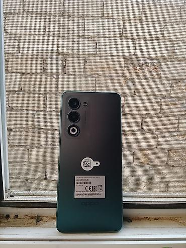128: Oppo 128 GB, rəng - Yaşıl, Sensor — 1