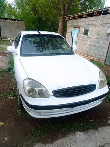 хендай моторс: Daewoo Nubira: 2001 г., 1.5 л, Автомат, Бензин, Седан