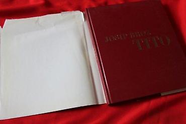 cornhole igra: JOSIP BROZ TITO - FITZROY MACLEAN | Josip Broz Tito - Fitzroy — 4