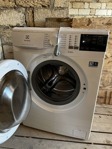 планшет в баку: Paltaryuyan maşın Electrolux, 6 kq, Qurutmasız