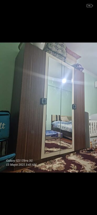 Çarpayılar: Dolab satilir.
*Qiymeti 120 Azn sondu.*
Unvan nefciler. 🦄S. ESİ