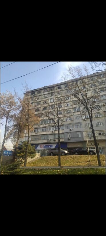 срочно продаётся 1 комнатная квартира в районе ошского рынка по улице кенсуйская: 3 комнаты, 70 м², 106 серия, 8 этаж