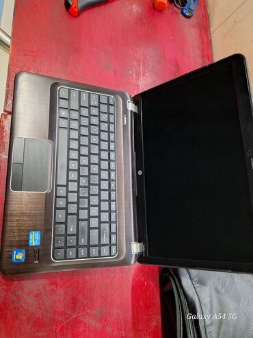 hp notebook: Intel Core i3, 6 GB, 14.3 "