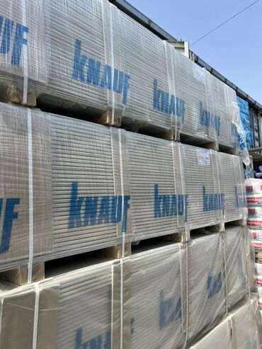 белье постельное: Гипсокартонные листы Knauf, упакованные в паллеты и обернутые пленкой