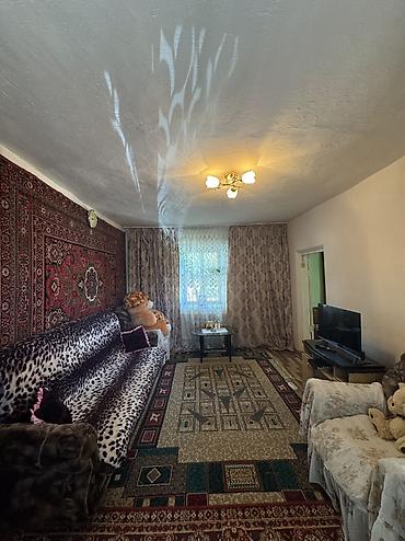 Продажа коттеджей и домов: ✨ Продаётся дом в с. Сокулук ✨ 🏡 Характеристики: • Участок - 13,5 — 7