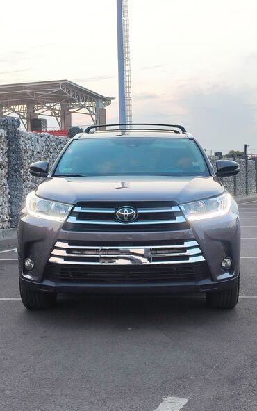 беговой мост спринтер: Toyota Highlander: 2019 г., 3.5 л, Автомат, Бензин, Кроссовер