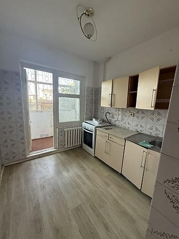 гасниса: 4 комнаты, 85 м², 12 мкр 1 этаж, Требуется ремонт — 3