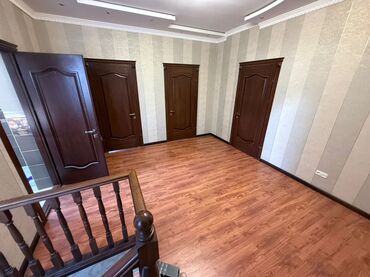 Долгосрочная аренда домов: 200 м², 5 комнат, Бронированные двери, Забор, огорожен at lalafo.kg — 9 Долгосрочная аренда домов: 200 м², 5 комнат, Бронированные двери, Забор, огорожен — 9