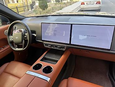 wuling mini ev: Lixiang L9: 2023 г., 1.5 л, Автомат, Гибрид, Кроссовер — 10