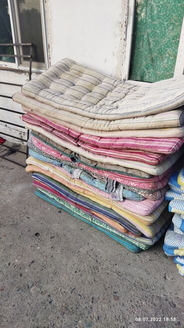 вата для тошок: Скупка старых ватных матрас пуховые подушки* Эски пахталуу көрпө төшөк