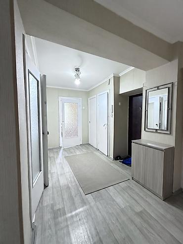7 1: 3 комнаты, 73 м², 8 мкр Индивидуалка, 2 этаж, Косметический ремонт — 3