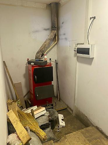 Продажа коттеджей и домов: Продаётся дом с участком 6 соток в районе АУЦА Локация: чуть выше — 19